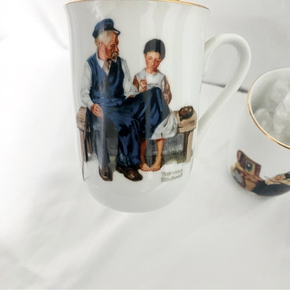 VINTAGE SET Of 5 Norman Rockwell Museum Coffee Mugs Cups White Gold Trim JAPAN - Picture 7 of 15